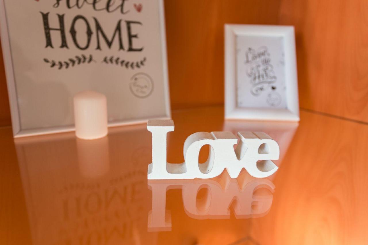 Love Centre Torremolinos Ngoại thất bức ảnh